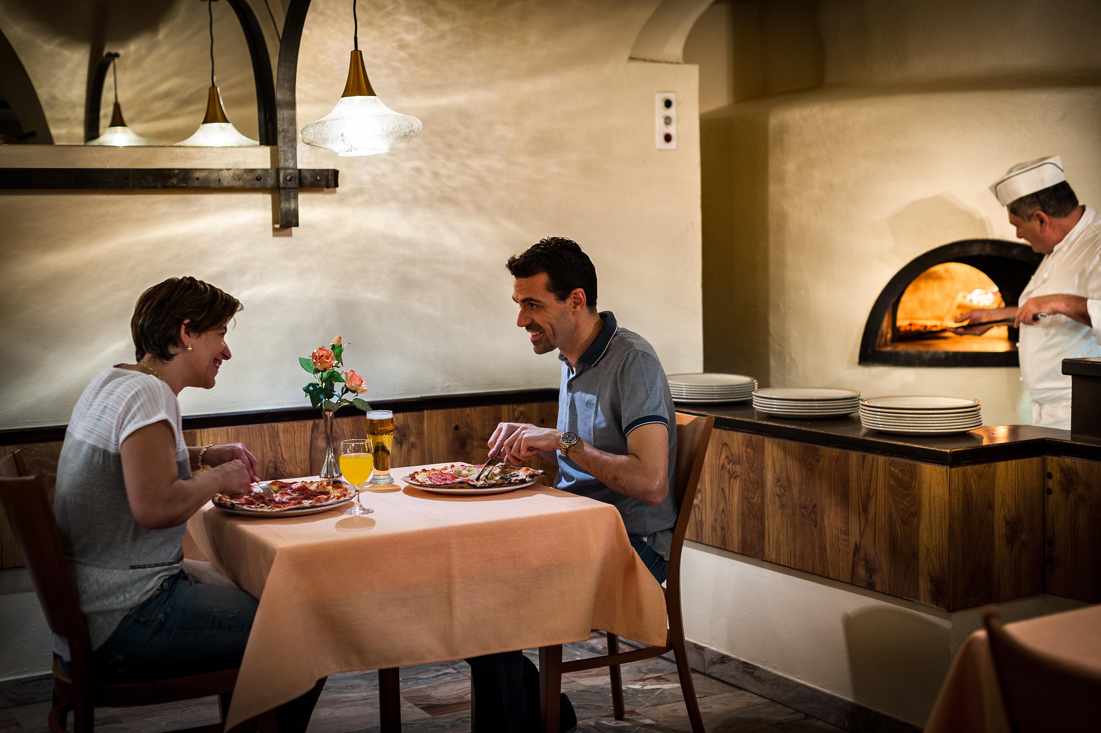 Hotel Dell'Angelo โลการ์โน ภายนอก รูปภาพ