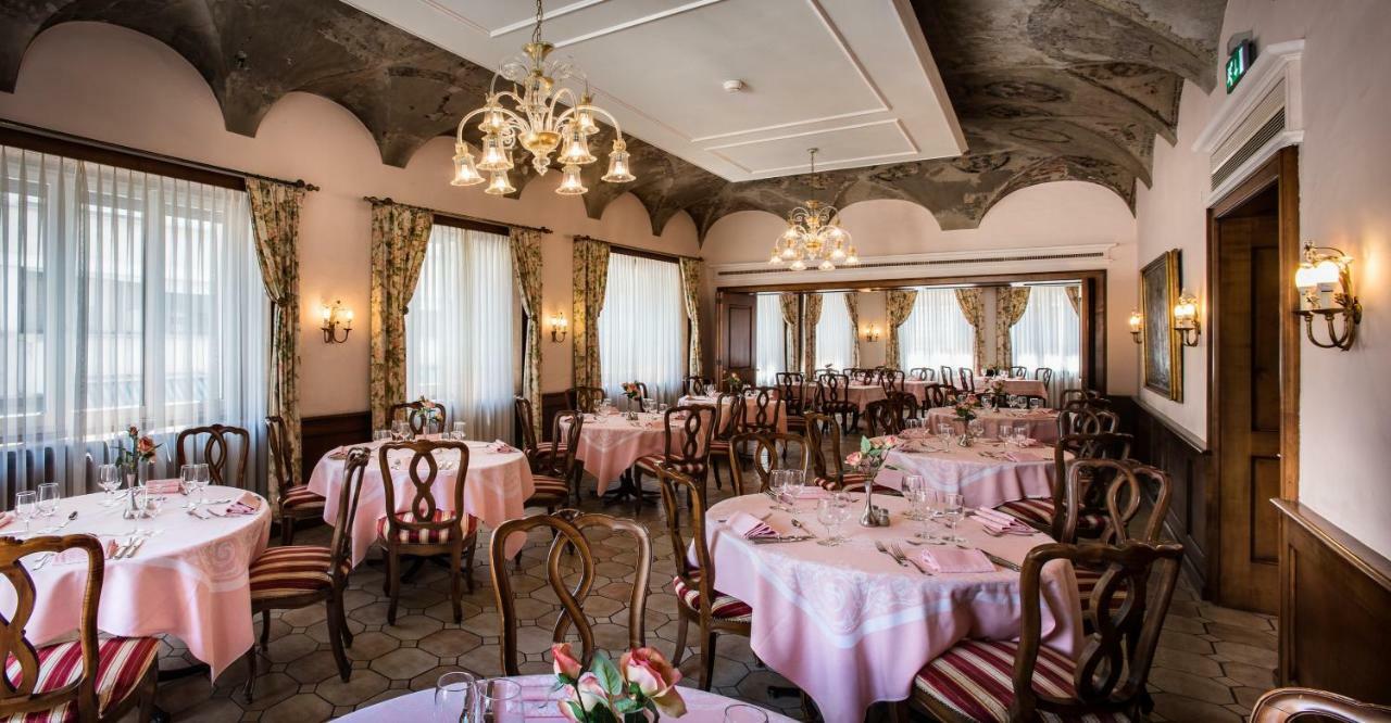Hotel Dell'Angelo โลการ์โน ภายนอก รูปภาพ