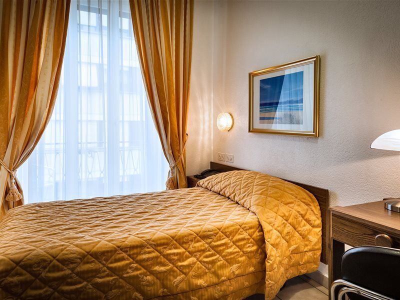 Hotel Dell'Angelo โลการ์โน ภายนอก รูปภาพ