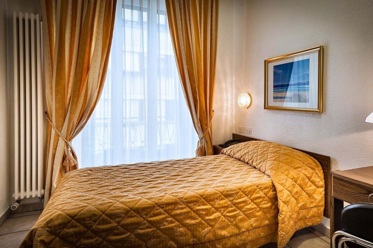 Hotel Dell'Angelo โลการ์โน ภายนอก รูปภาพ